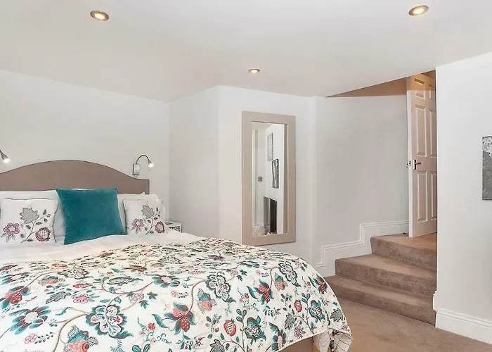 The King's- Gorgeous Centre York